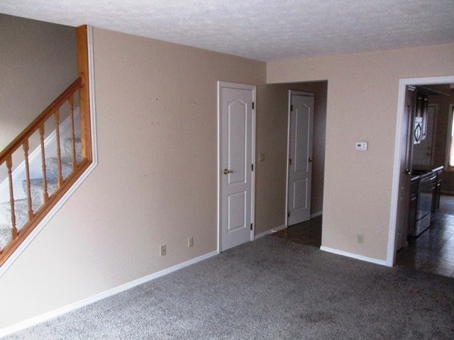 Building Photo - 1700 Rockingham Dr