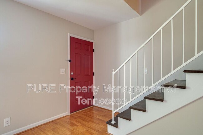 Building Photo - 1011 Murfreesboro Rd