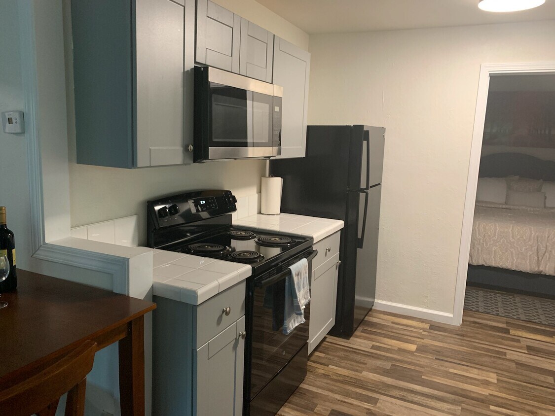 195 Debbie Dr Unit 195DebbieA, Marina, CA 93933 Condo for Rent in