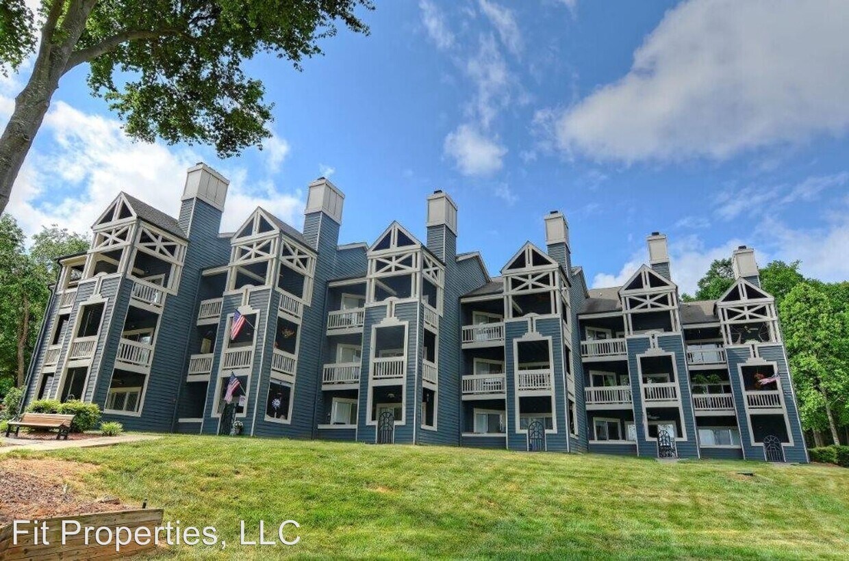 Foto principal - 2 br, 1.5 bath House - 2129 Regatta Lane #311