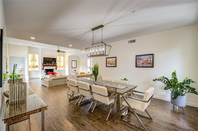 Foto del edificio - 1019 Ivy Wall Dr