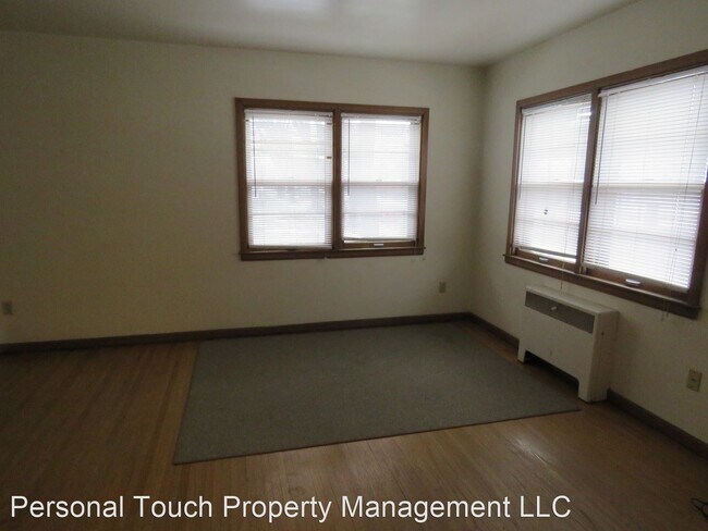 Building Photo - 607 9th Ave N