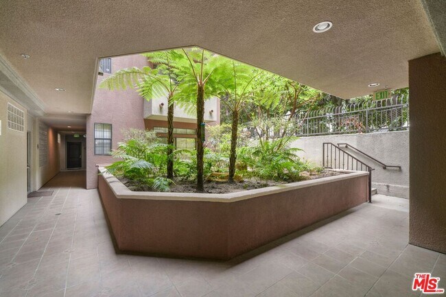 Foto del edificio - 10275 Missouri Ave