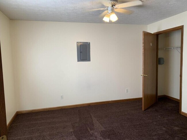 Building Photo - 637 15th Street