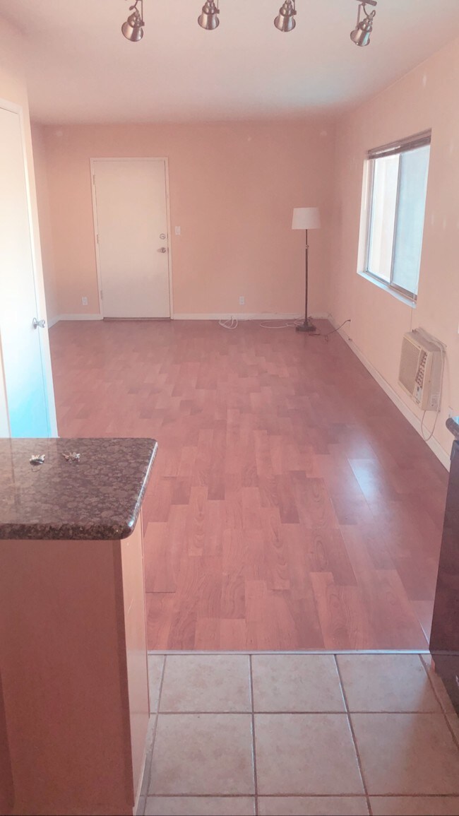 12553 Chandler Blvd Unit 4, Los Angeles, CA 91607 Condo for Rent in