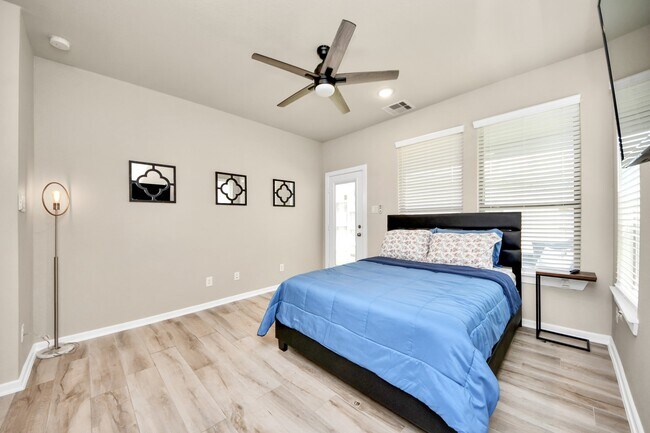 Building Photo - 15850 Black Grouse Dr