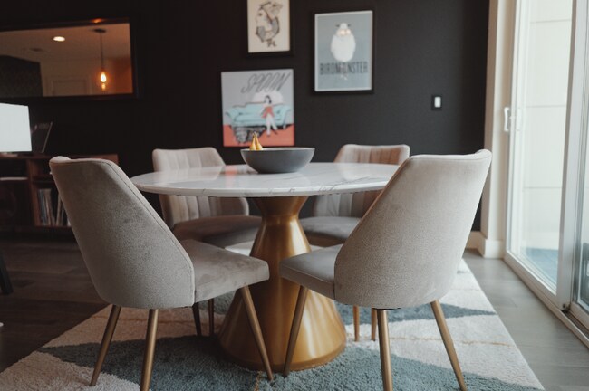 Foto del edificio - 604 N Bluff Dr