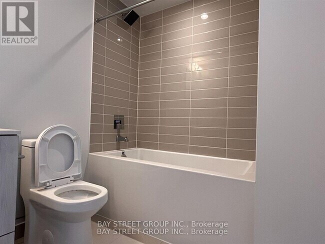 Photo du bâtiment - 181 Dundas St E