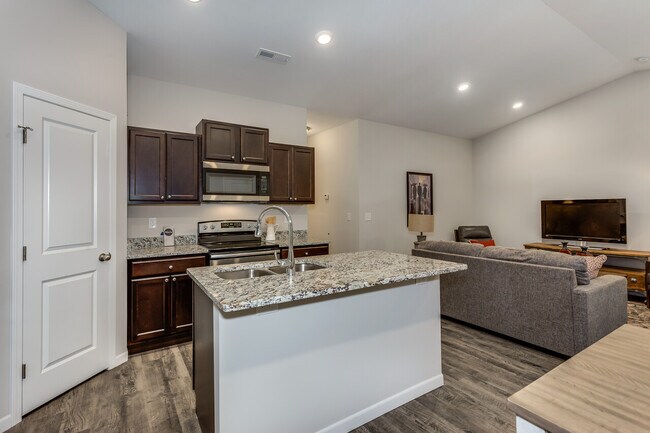 Foto del edificio - 2216 E Cheyenne Ct