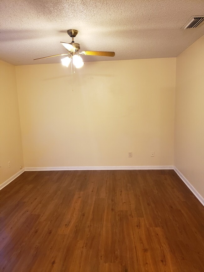 Photo - 10314 Chadbourne Dr House