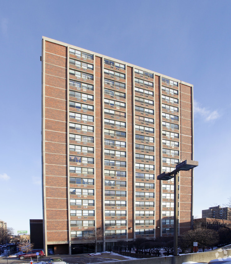 Building Photo - Sherway Towers