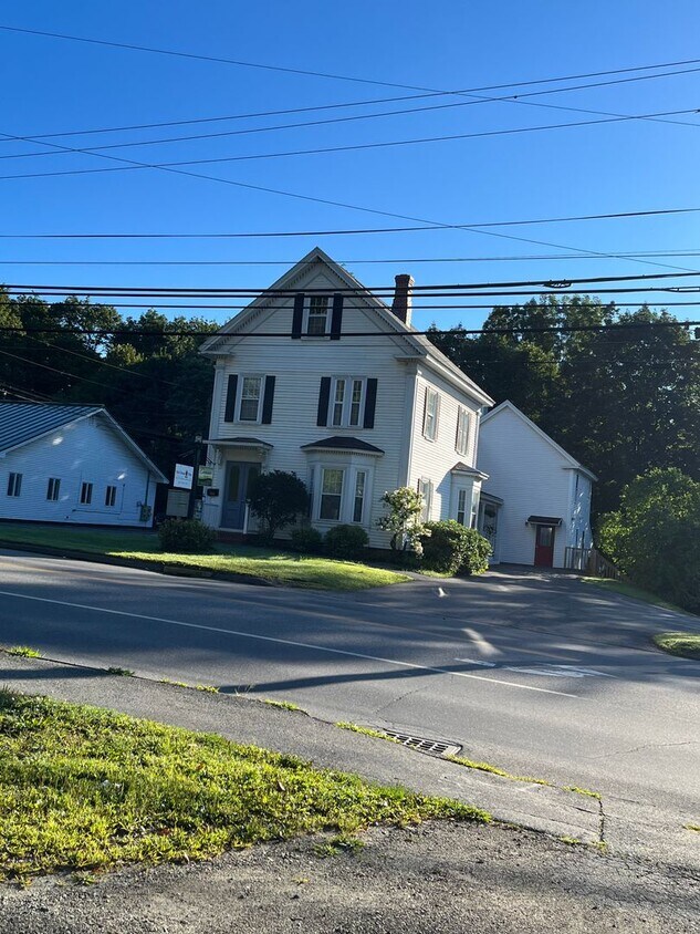 Primary Photo - 319 Main Street