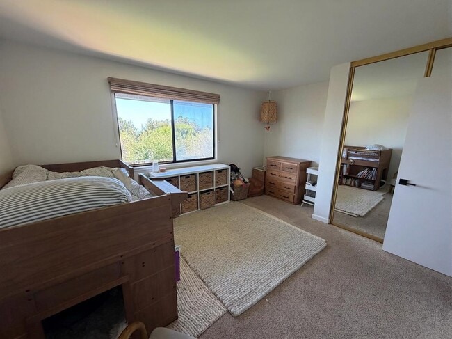 Building Photo - 139 Madrona Ave