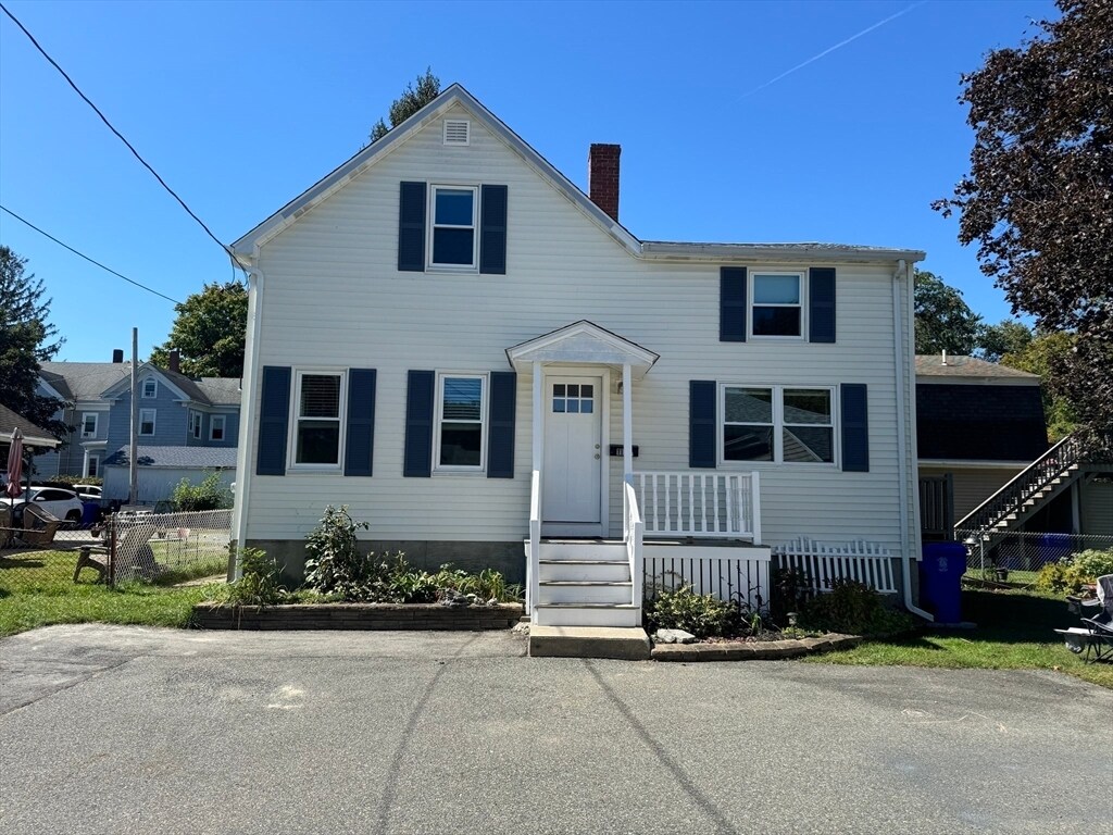 Foto principal - 117R Winthrop St