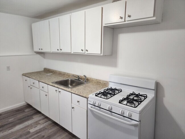 Foto del edificio - 1015 N Spruce St