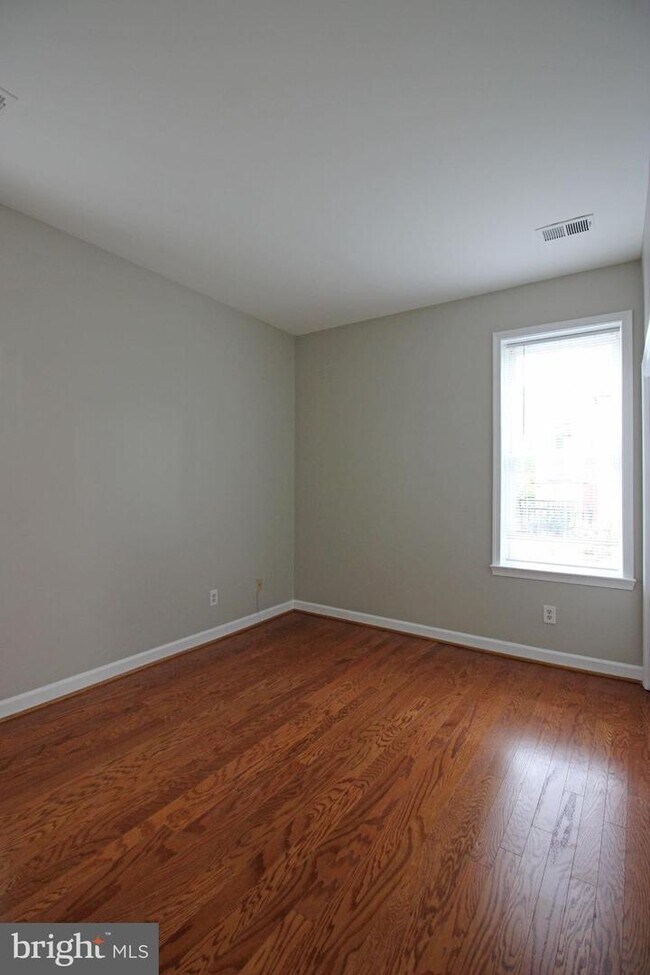 1515 16th St NW Unit 2C, Washington, DC 20036 - Room for Rent in ...