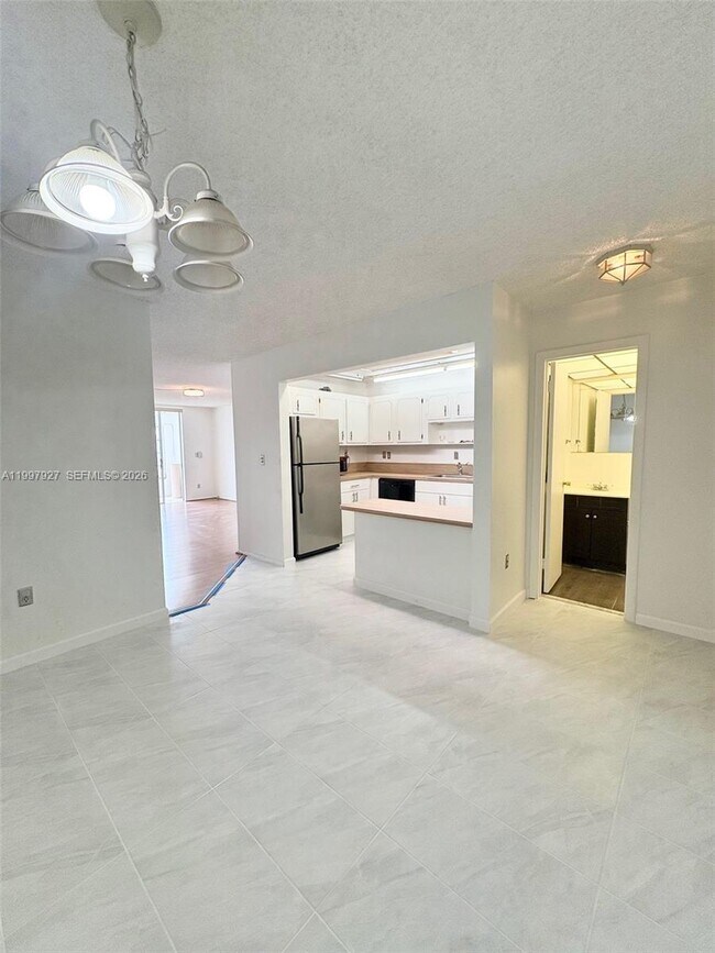 Foto del edificio - 7300 NW 17th St