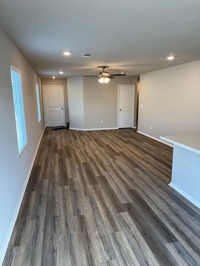 Foto del edificio - Coming Soon to Whitetail Crossing | Stunning 3 Bedroom, 2 Bath Home