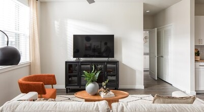 Building Photo - 12111 S Main St