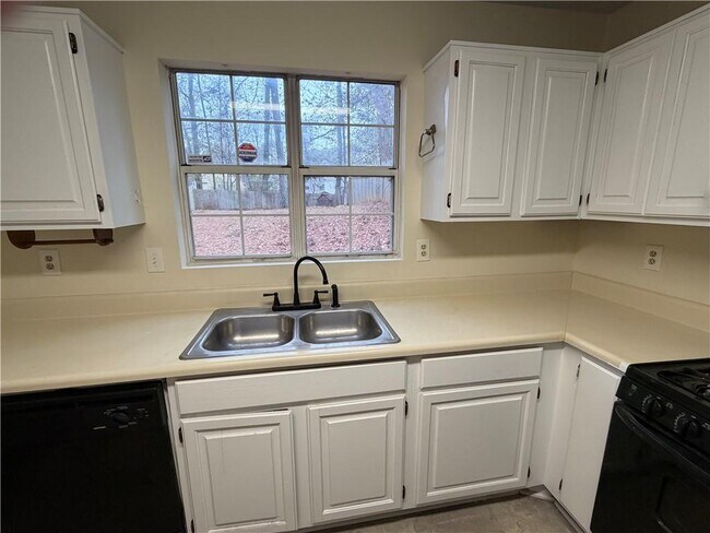 Foto del edificio - 1040 Hampton Hill Ct