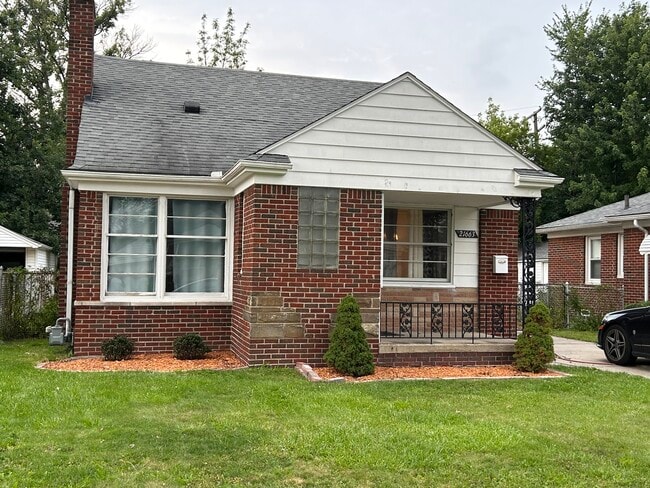 Building Photo - 21663 Newcastle Rd