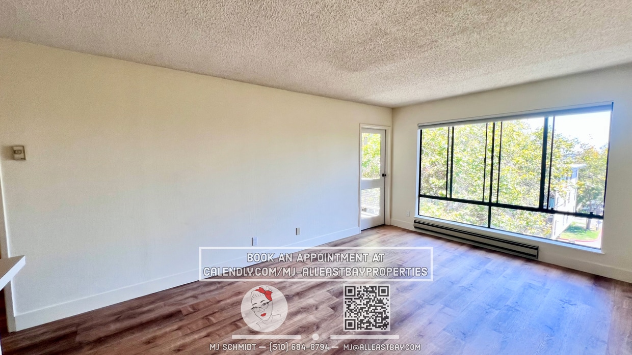 Primary Photo - Beautiful sunny top floor condo, includes ...