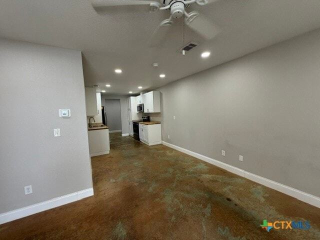 Foto del edificio - 661 W Austin St