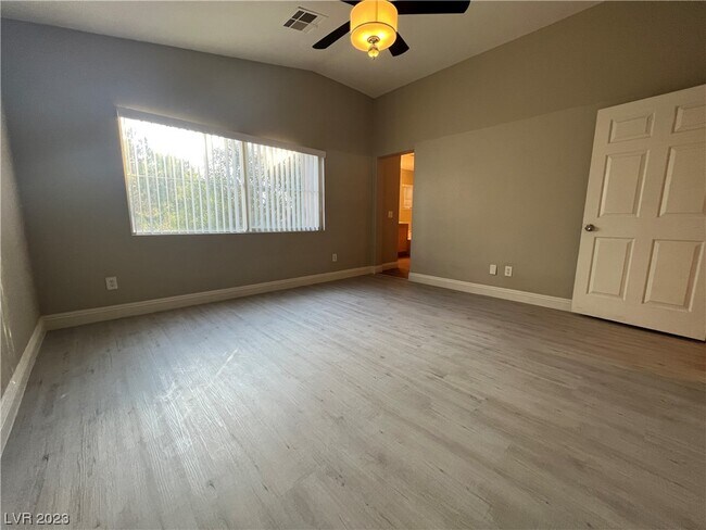 Building Photo - 4463 Acropolis Ave