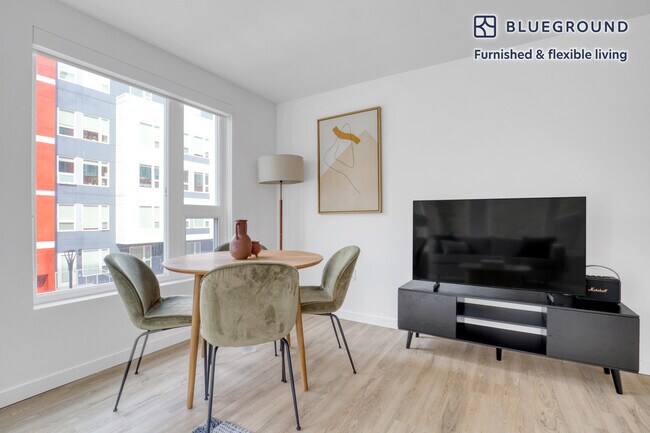 Foto del edificio - 2715 25th Ave S
