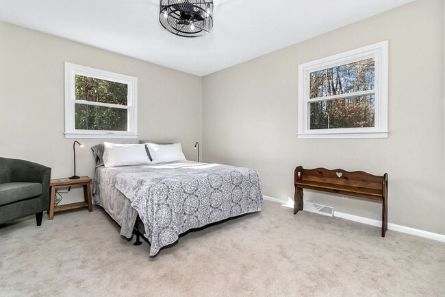 Building Photo - Very Private 3-Bedroom Home with Huge Yard...