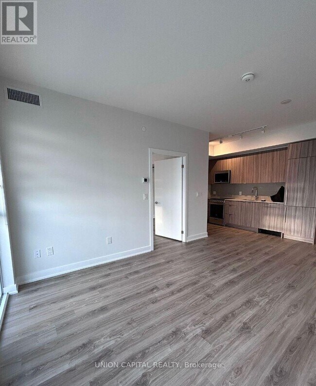 Building Photo - 4130 Parkside Village Dr