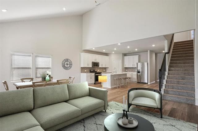 Foto del edificio - 411 Midnight Oak Dr