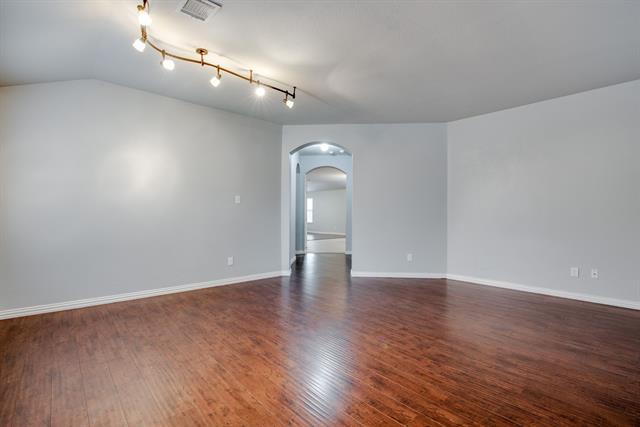 Foto del edificio - 6940 Willow Crest Dr