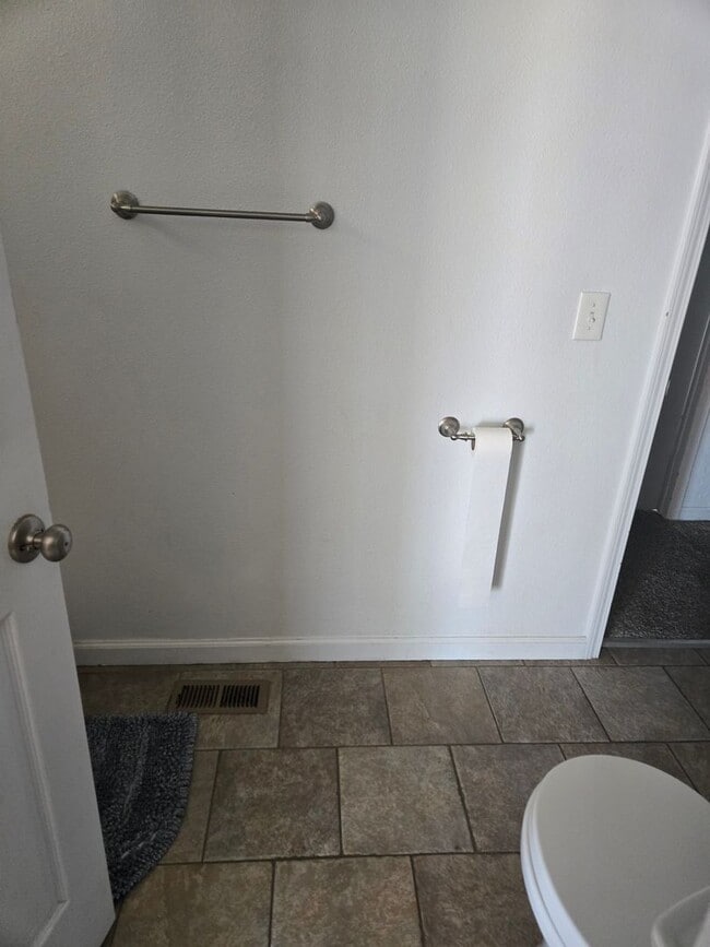 Building Photo - Home for rent in Fallon on 10 acres