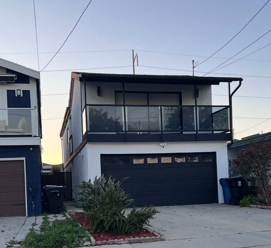 Foto principal - 14721 Kingsdale Ave