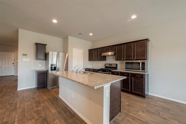 Building Photo - 2318 Georgina Falls Dr