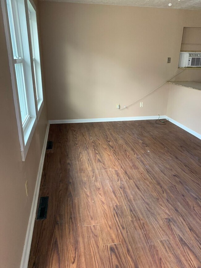 Foto del edificio - 1344 Lynn St