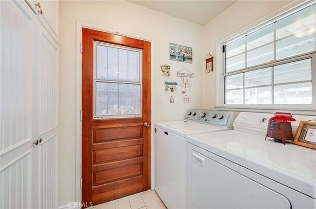 Foto del edificio - 4839 Eastbrook Ave
