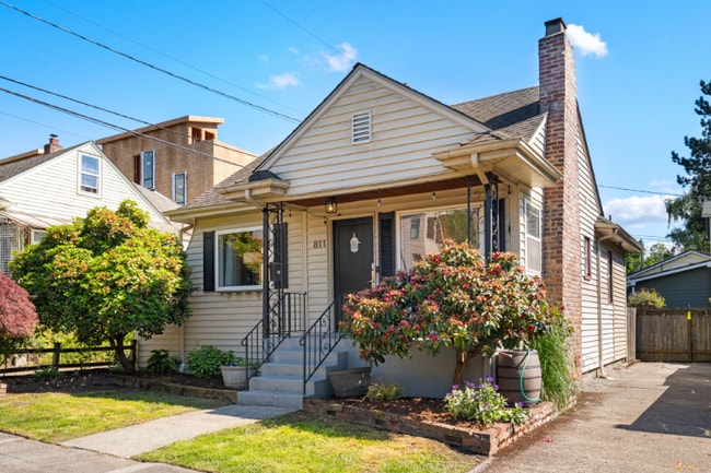Building Photo - 811 NE 63rd St