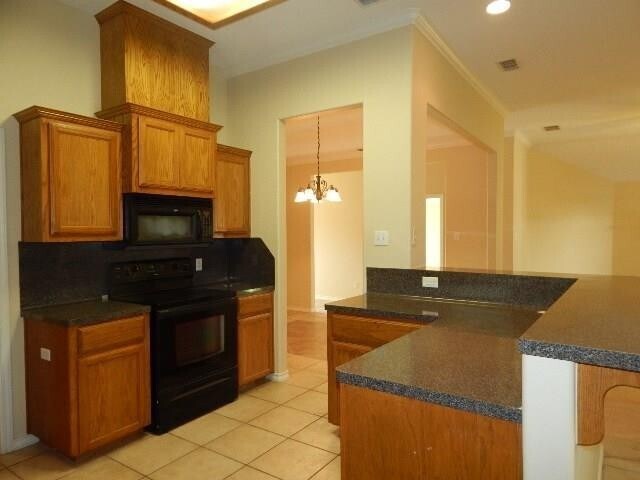 Foto del edificio - 6806 Windy Creek Dr