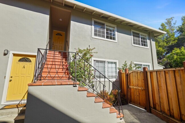 Building Photo - 368 Caprino Way