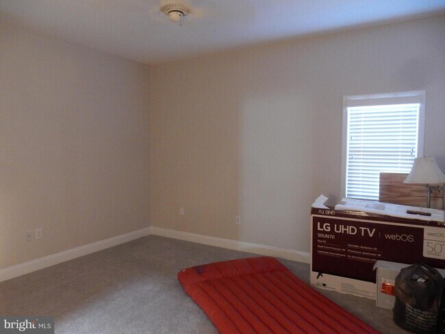 Foto del edificio - 1706 Fleet St