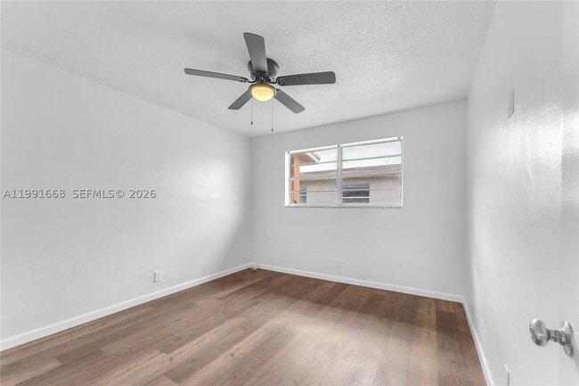 Building Photo - 3750 SW 59th Terrace