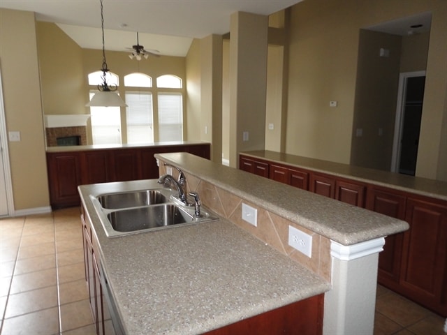 Building Photo - 8683 Dancliff Dr