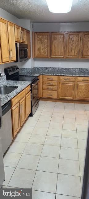 Foto del edificio - 200 N Pickett St