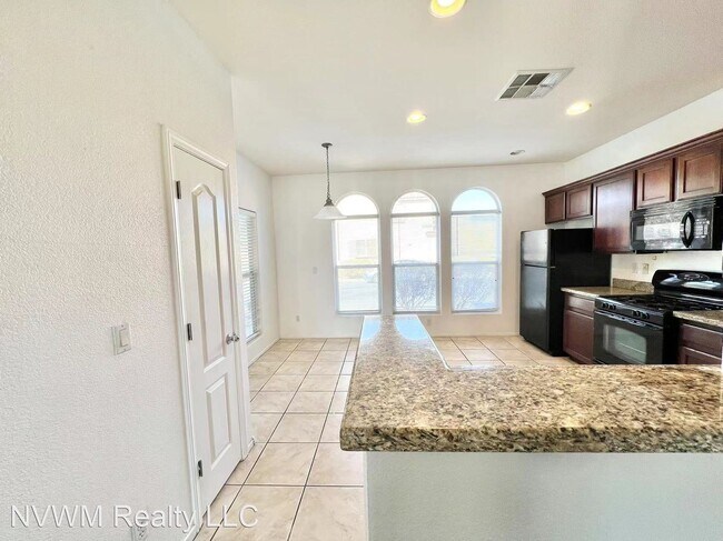 Building Photo - 3 br, 2.5 bath House - 7141 Cabarita Ave