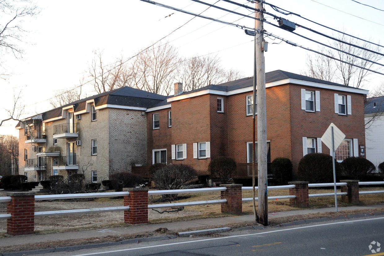 Building Photo - 52 Hobart St