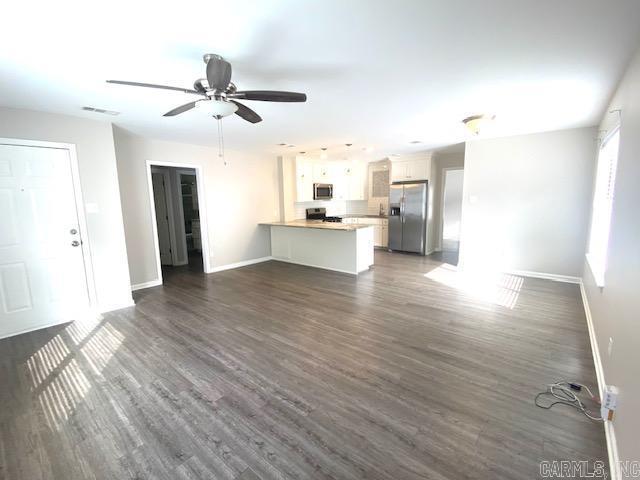 Foto del edificio - 525 S Oak St