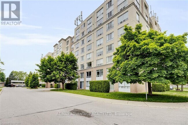 Photo du bâtiment - 1510 Richmond St