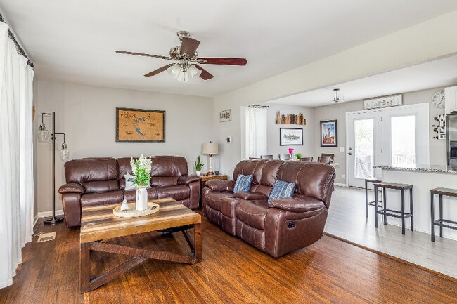 Foto del edificio - 204 Edgewater Dr